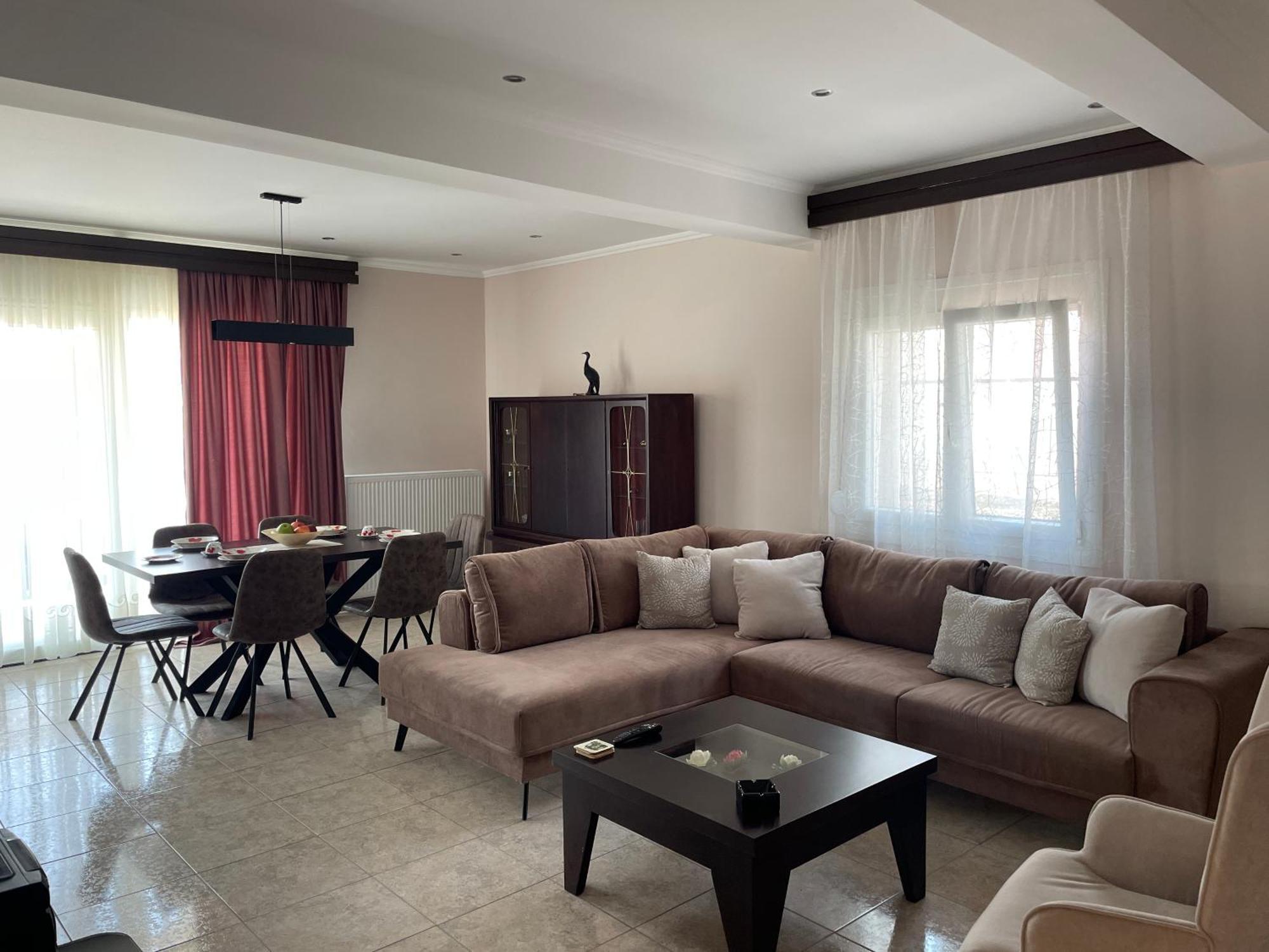 Aristides Guesthouse Krinidhes ภายนอก รูปภาพ